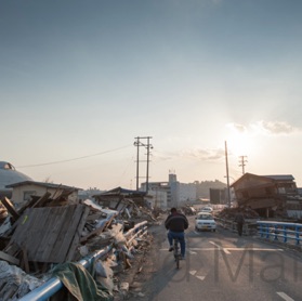 0998_Japon tsunami Fukushima Tohoku ISHINOMAKI 17 mai 2011.jpg